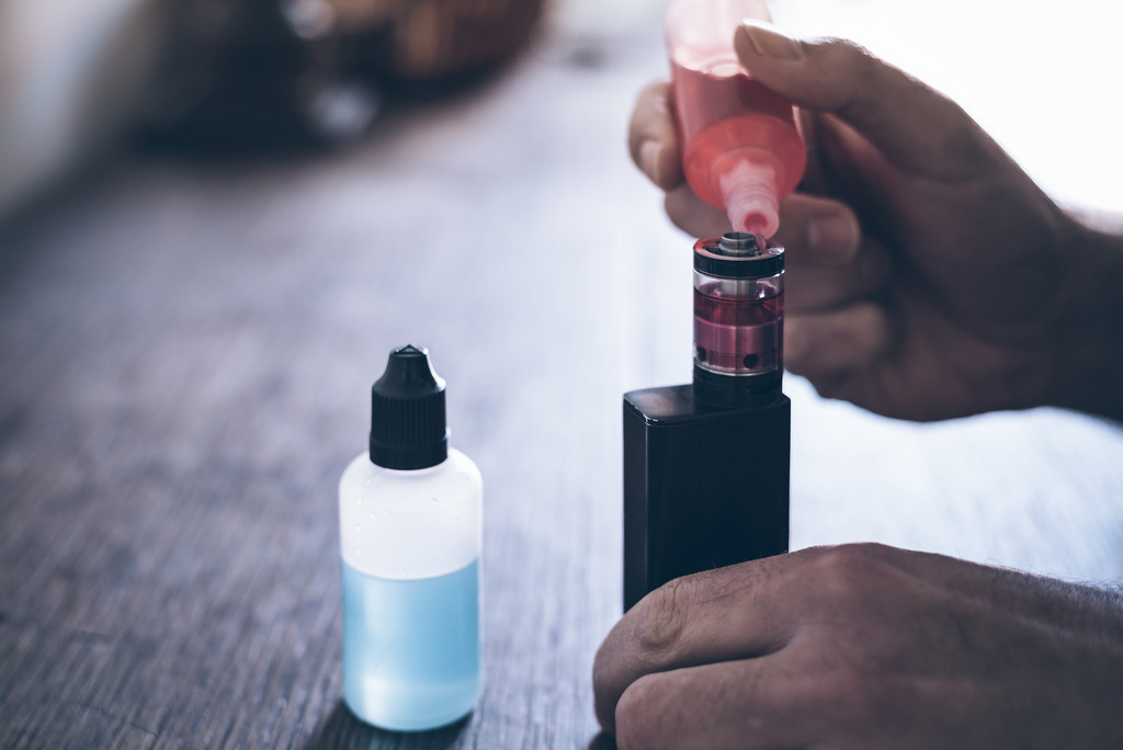 Como colocar juice no vape? Confira dicas de uso