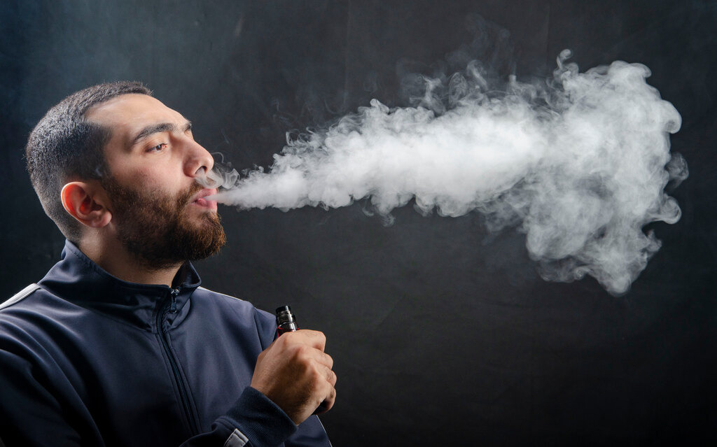 Como parar de fumar com vape: confira dicas que vão te ajudar